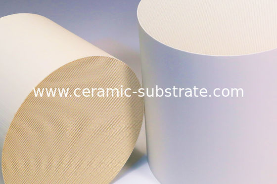 購入 Matte Surface Finish Aluminum Nitride Substrate AlN Substrate Diesel Oxidation Catalyst Engineered for Heat Dissipation online manufacture