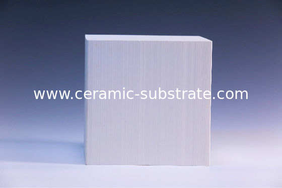 購入 蜜蜂の巣の自動車のための陶磁器の触媒コンバーターの基質 online manufacture